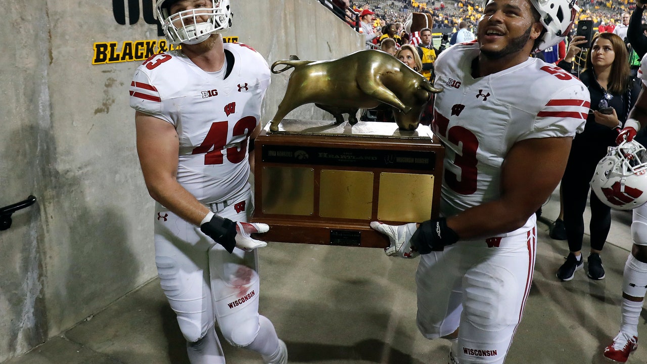 Edwards, Connelly look to steady Wisconsin D against Rutgers